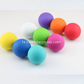 पीले लैक्रोस गेंदों ने लैक्रोस गेंदों का इस्तेमाल किया